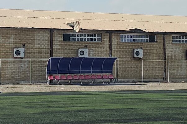 سقف پنج سالن ورزشی جاسک در پی بارندگی و طوفان اخیر تخریب شد سقف پنج سالن ورزشی جاسک در پی بارندگی و طوفان اخیر تخریب شد