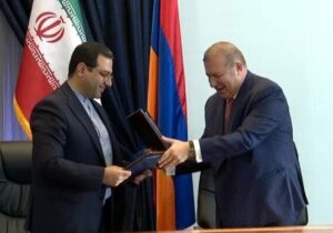 امضای تفاهم‌نامه همکاری میان حزب موتلفه اسلامی و حزب ارمنستان شکوفا