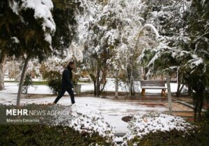 بارش برف در روستای رختیان