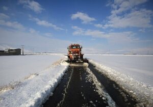 تردد در محورهای کوهستانی چهارمحال و بختیاری با زنجیرچرخ
