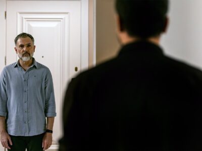 تصویری از کوروش تهامی در «قمارباز»