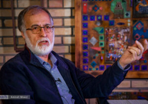 طعنه سنگین عطریانفر به نمایندگان/ پارلمانی که نماینده کمتر از ۲۰ درصد جامعه است، چگونه می‌تواند برای ۸۰ درصد دیگر جامعه تصمیم بگیرد؟