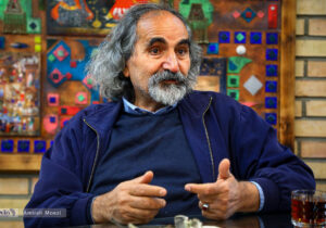 تقی آزادارمکی: طبقه متوسط آسیبدیده نمیتواند بحرانها را مدیریت کند