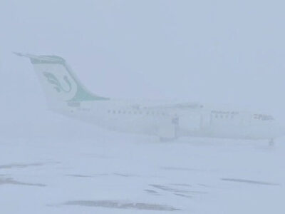 هشدار فرودگاه مشهد در پی پیشبینی بارش سنگین برف / مسافران قبل از عزیمت با اطلاعات پرواز تماس بگیرند