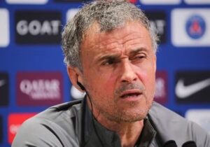 ببینید | استفاده لوییز انریکه از یک مانیتور عظیم در تمرینات پاریسنژرمن برای پیادهسازی اهداف تاکتیکی