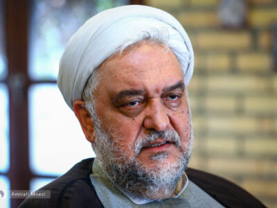 امیریفر: زور دولتهای قبل به نهادهای بودجهبگیر نمیرسید اما پزشکیان میتواند/ صداوسیما خودش درآمد دارد بودجهاش باید کم شود