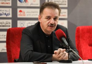 ببینید | ادعای جنجالی زنوزی: به مهدی تاج زنگ زدم و گفتم که داورها دارن  لیگ را مهندسی می‌کنند / تاج گفت برو…