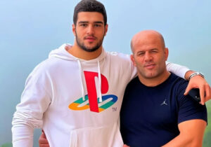 کری استقلالی فردین معصومی با تقلید از فرهاد مجیدی!