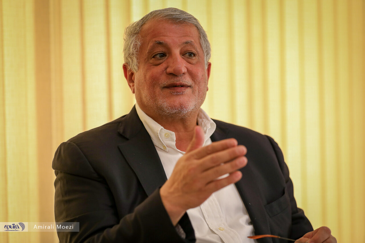 خانواده هاشمی رفسنجانی مشغول چه کاری هستند؟/ محسن هاشمی: فائزه از طرف همه ما دادگاه می‌رود!/ به صورت محدود ساخت و ساز می‌کنم تا چرخ زندگی بچرخد