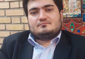 ابتذال سیاست و بازار داغ رویافروشی!