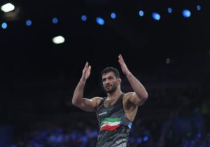 بازگشت طوفانی حسن یزدانی به تشک کشتی/ پلنگ مازندران حریفش را زخمی کرد