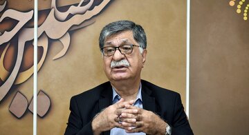 با دو قطبی سازی خودی و غیرخودی توسعه ممکن نیست / فقر نظری در مدیریت رسانه رسمی / ضرورت غلبه بر نگرش دوقطبی در فضای رسانه رسمی