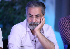 مختاری اصفهانی: این توده‌ای تواب، همان معمار تاریخ‌نگاری رسمی است!/ شهبازی توطئه‌انگاری را به تاریخ‌نگاری رسمی القا  کرد