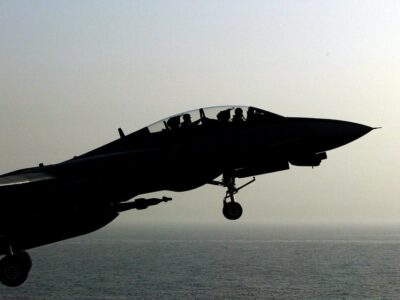 قابلیت مخفی جنگنده اف ۱۴ همه را شوکه کرد / انهدام زرهی دشمن