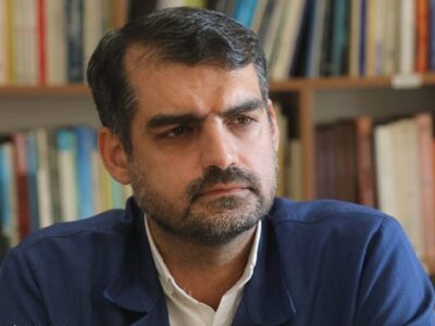 نقل قول نماینده قم از «آقا صادق» درباره زمان ظهور، جنگ با اسرائیل و فروپاشی آمریکا/ خود آقا تا زمان ظهور پرچمدار خواهند بود