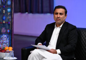 نماینده مجلس در دوره یازدهم: مردم ما مدتهاست از دوگانهی بسیار مضحک «اصولگرا ـ اصلاحطلب» عبور کردهاند