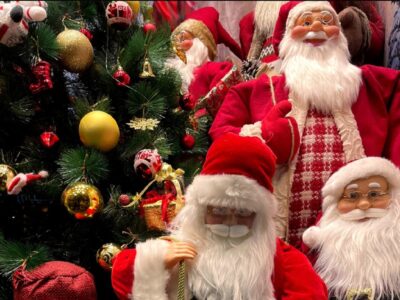 ببینید | تزئین و چراغانی درخت کریسمس در مسکو