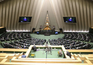 عضو فراکسیون زنان مجلس: لایحه حمایت از زنان به زودی در صحن بررسی میشود/ مجلس و دولت قانون حجاب را ابلاغ و اجرایی کند