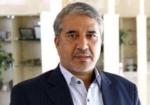 هشدار عضو کمیسیون اقتصادی مجلس درباره روند منجر به افزایش فشار اقتصادی بر کف جامعه/ استیضاح همتی قیمت دلار را پایین نیاورد که هیچ بالا هم برد!