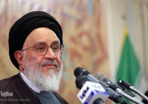 تحلیل و معرفی «اندرز به فقیه» / مرشد معنوی، وارث علمی؛ اهمیت اندرز در سلوک معرفتی فقیهان