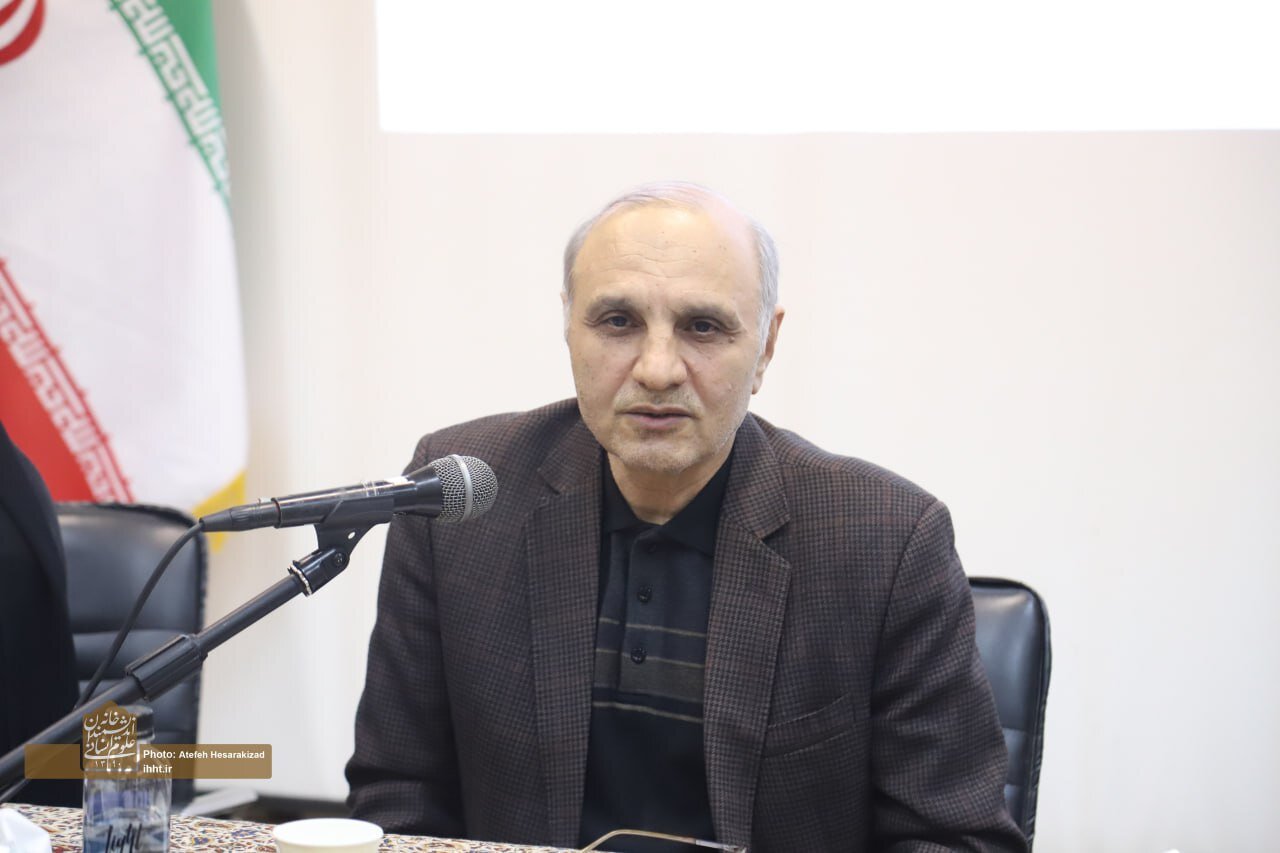 لجبازی با تاریخ وقتی دوستش نداری / حقیقت قربانی نبرد «روایت‌های رسمی» و «انکار عامیانه» / وقتی گذشته میدان خشم و انکار می شود