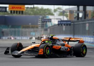 حمله دزدها به مقر ۷۰ میلیون پوندی تیم مرسدس بنز