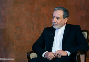 ببینید | عراقچی: ملتی پیروز خواهد شد که از عزت و شرف خودش دست بر ندارد