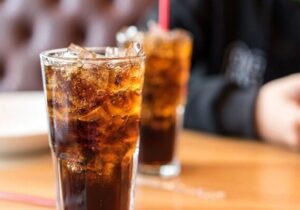 نوشابه حالت تهوع را خوب میکند؟