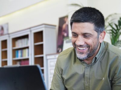 واکنش دبیر به مهاجرت معصومی؛ همه زورم را میزنم که او از ایران نرود!