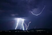 عکس | تصاویری زیبا از رعد و برق امشب در کرج