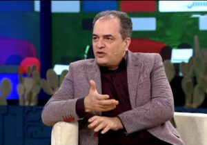 شوخی پیمان یوسفی وسط گزارش دربی ۱۰۶/ نصفش کن!