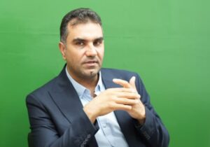 نماینده اردکان در مجلس: مردم با دلار ۱۲۵ هزار تومانی انتظار تغییر مسیر سیاستگذاری دارند/ اینکه بگوییم صبر کنید تا وزیر استیضاح شود، برای مردم تلخ است