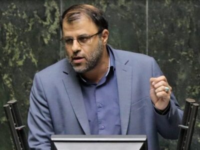 ظهوریان: اکبر طبری بدون هیچ توضیحی آزاد شده/ بابک زنجانی برای نمایندگان مجلس و مدیران بانک مرکزی خط و نشان می کشد/ قوه قضائیه کوتاهی می کند