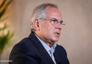 سریع القلم و بازخوانی نقش کلیدی ترین طبقه / چرا سریعالقلم، «قانونگرایی» طبقه متوسط را راه نجات ایران میداند؟ / طبقه متوسط موتور توسعه پایدار