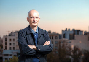 فراستخواه: زمان رخداد و لحظه‌های بزنگاه ایران رسیده/ جامعه در حال بازتعریف خود / آمادگی برای گفت و گو و مشارکت؛ مردم انتظار تامین حقوق اجتماعی دارند