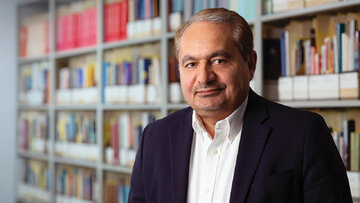 سیدحسین موسویان :به این 10 دلیل تحریم، نکبت است