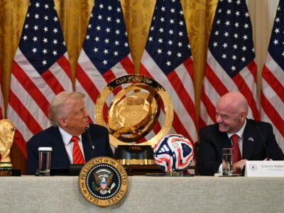 عکس| ورود دونالد ترامپ روی فرش قرمز فیفا