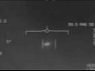 روایتی تکاندهنده از دیدن پرنده ناشناس بالای تاسیسات هستهای / «عصر افشاگری» جنجال به پا کرد