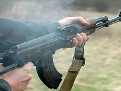 ببینید | ویدیو وایرال شده از درگیری مسلحانه بین داماد و پدرزن و برادرزن!