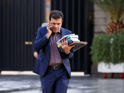 خطوط تلفن همراه اعضای دولت چگونه بدون فیلتر شدند؟