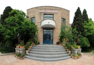 نمایش فیلم کمدی سیاه کرهای «چارهای نیست»