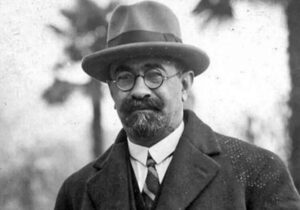 «سیرت فروغی» نقد و بررسی میشود