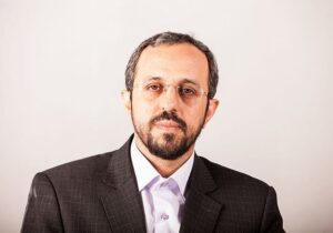 خطابه تند دستیار قالیباف به رسایی: عادت به تحریف دارید/ مثل همیشه به اسم حجاب دنبال هدف سیاسی هستید/ رسایی: اگر قالیباف به مدعی العموم حواله نمیدهد!