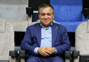 ناراحتی تاجرنیا از تساوی با استقلال