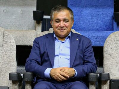 حمله تاجرنیا به داور بازی استقلال؛ شکایت میکنیم +عکس