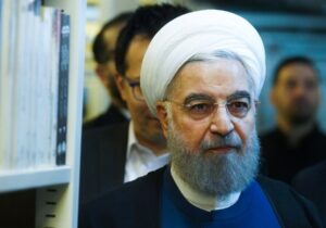 سفرنامه عبدالجواد موسوی در همراهی با حسن روحانی بررسی می شود