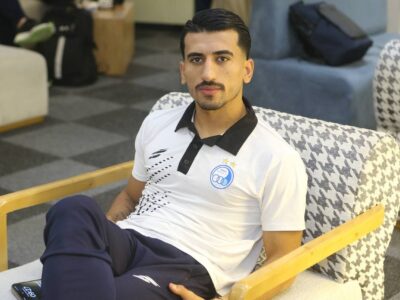 صدای اعتراض کاپیتان استقلال بلند شد؛ هر هفته پنالتی ما را نمیگیرند