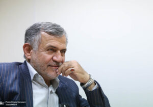 واکنش تند دبیرکل حزب مؤتلفه به اظهارات جنجالی اردستانی؛ درخواست «خلع لباس» و «محکومیت شدید»