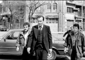 وقتی قطبزاده، شاه را به «جنایت علیه بشریت» متهم کرد