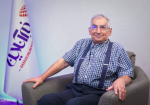 ببینید | زیباکلام در مناظره با دهقانی فیروزآبادی: همه مسائل را می‌خواهیم با زور حل کنیم؛ این نشدنی است / دهقانی: به ۳ شرط ما با آمریکا مشکلی نداریم!